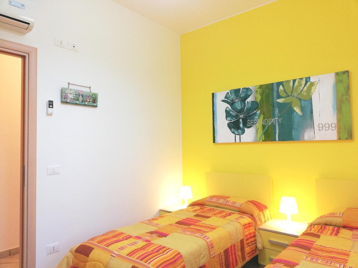 Capo D'Orlando Apartments Ngoại thất bức ảnh
